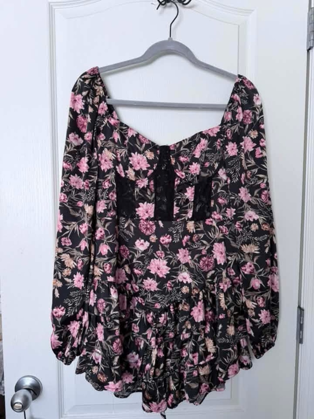 Women’s Black Floral Long-Sleeve Peplum Top Pink Blossom
